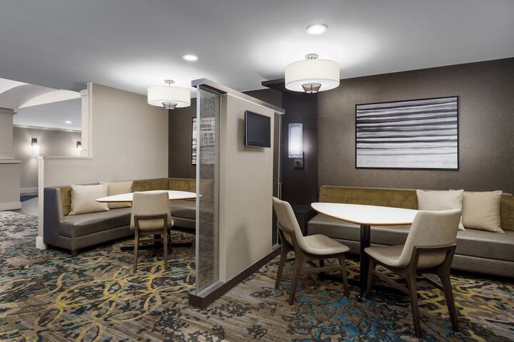 Hotel Interior 7 of 25