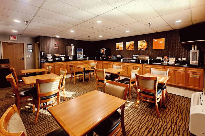 Comfort Inn Owatonna near Medical Center