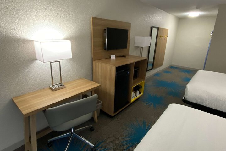 Room 33 of 55
