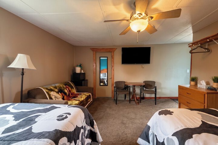 KJs Inn and Suites by OYO Gettysburg U.S. Hwy 212
