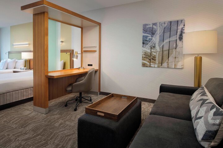 Room 12 of 19