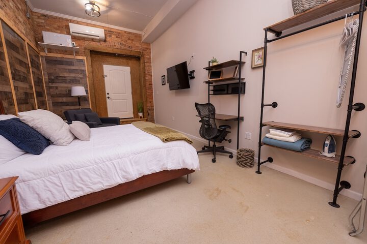 Hartwell Suites