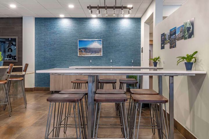 The Cranberry an Ascend Collection Hotel