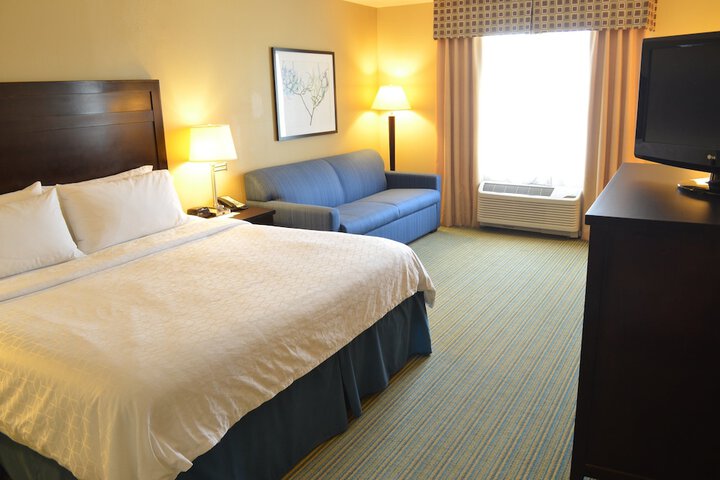 Holiday Inn Express Waterloo Cedar Falls by IHG