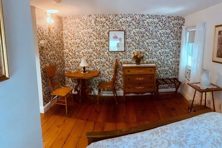 Room 30 of 125