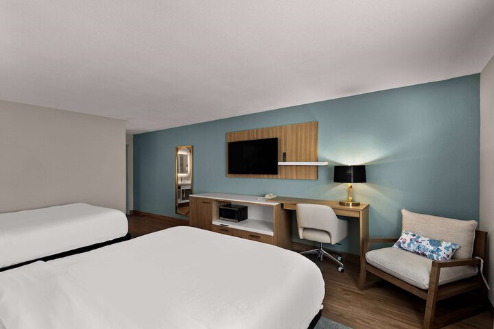 Wyndham Garden Ankeny / Des Moines