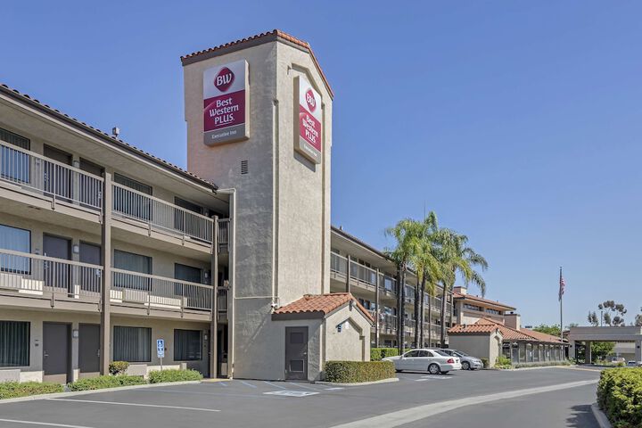 Best Western Plus Executive Inn