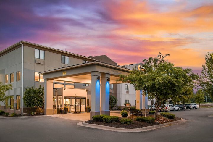 Comfort Suites Auburn Hills-Detroit
