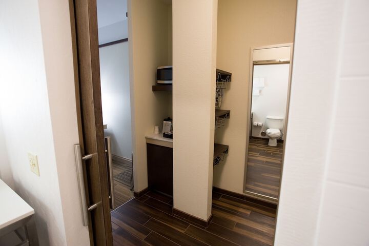 Room 20 of 48