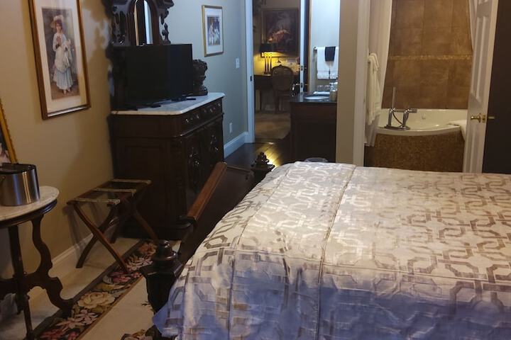 Inntiquity a Country Inn