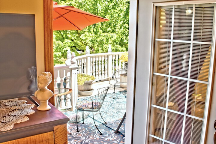 Terrace/Patio 165 of 171