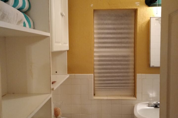 Room 42 of 49