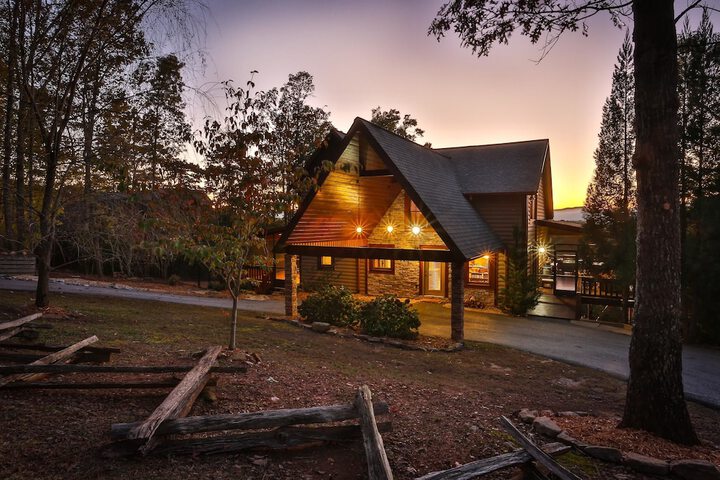 Eagles Breeze Nevaeh Cabin Rentals