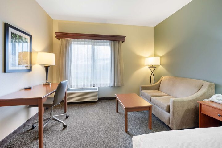 Room 27 of 36