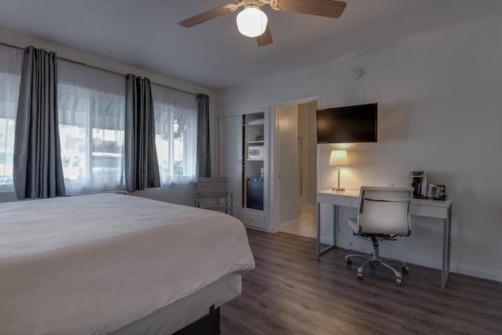 Room 29 of 49