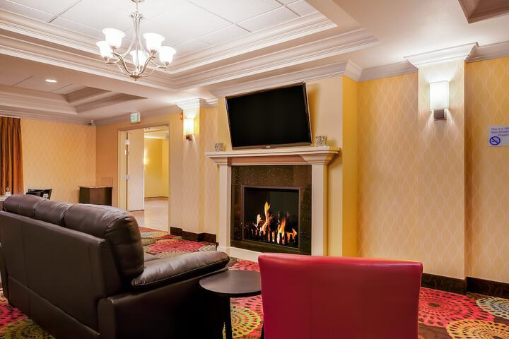 Hotel 2 of 82