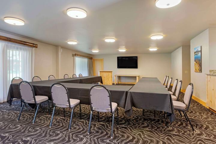 Best Western Ponderosa Lodge
