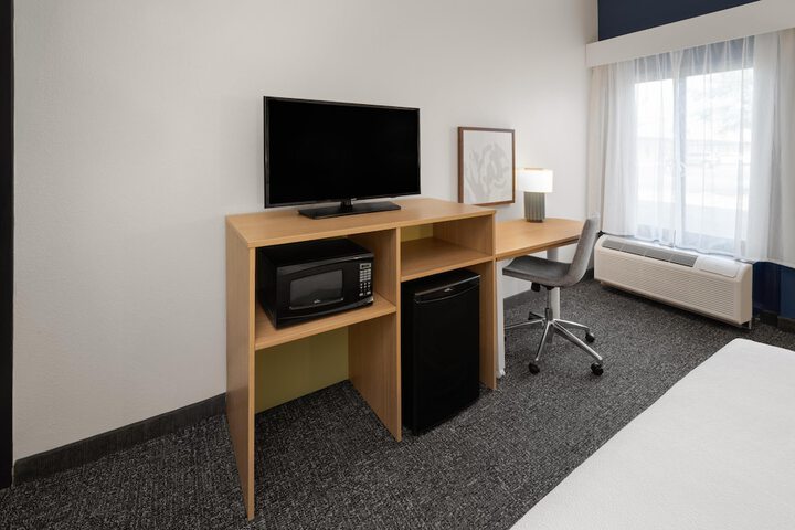 Spark by Hilton Decatur