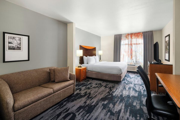 Fairfield Inn & Suites by Marriott Denver Aurora / Parker