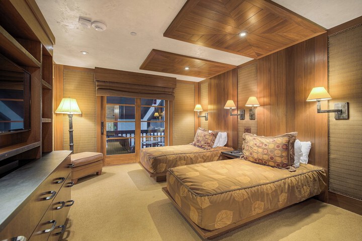 The Lodge at Vail a RockResort by Vail Resorts