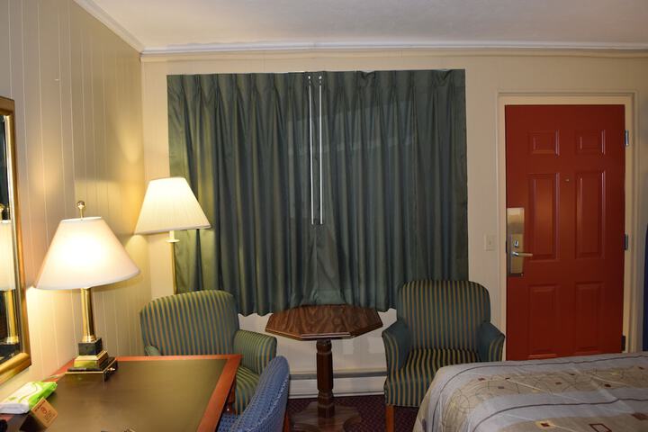 Room 7 of 19
