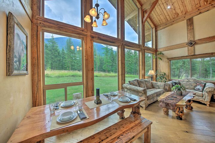 Private Deck & Mtn Views: Family Getaway in Eureka