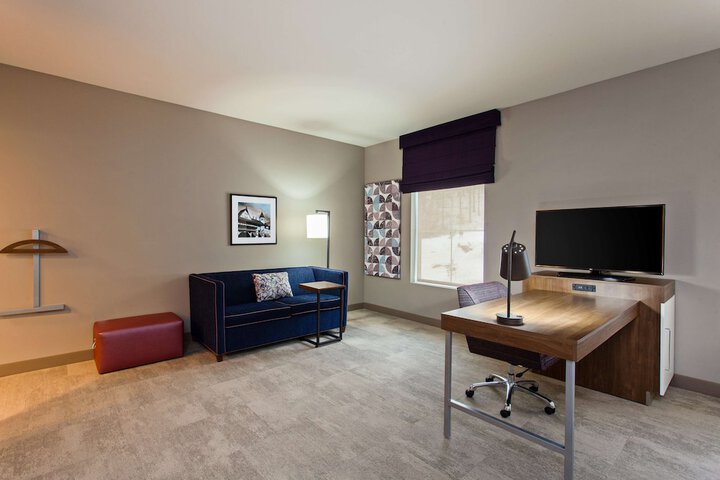 Room 11 of 35