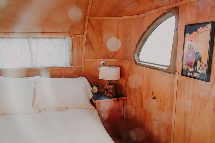 Room 19 of 183