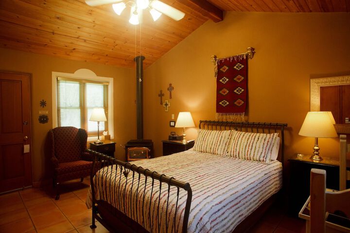 Room 27 of 149