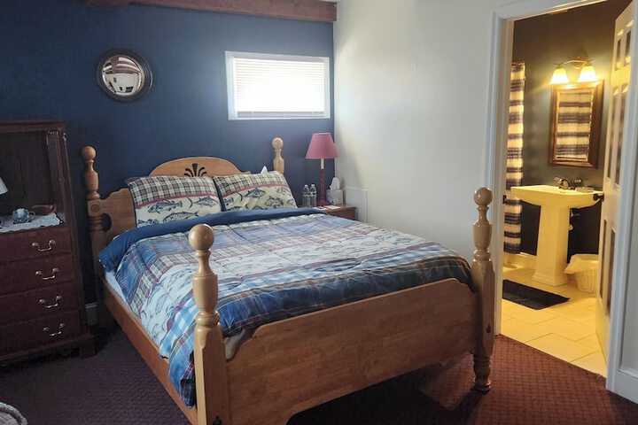 Room 16 of 34
