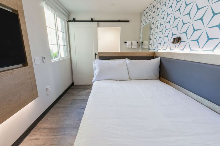 Room 21 of 53