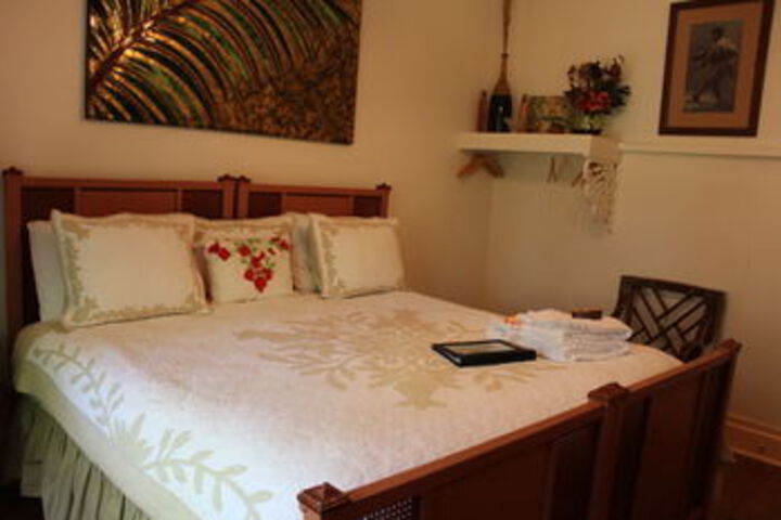 Haiku Plantation Inn Bed & Breakfast