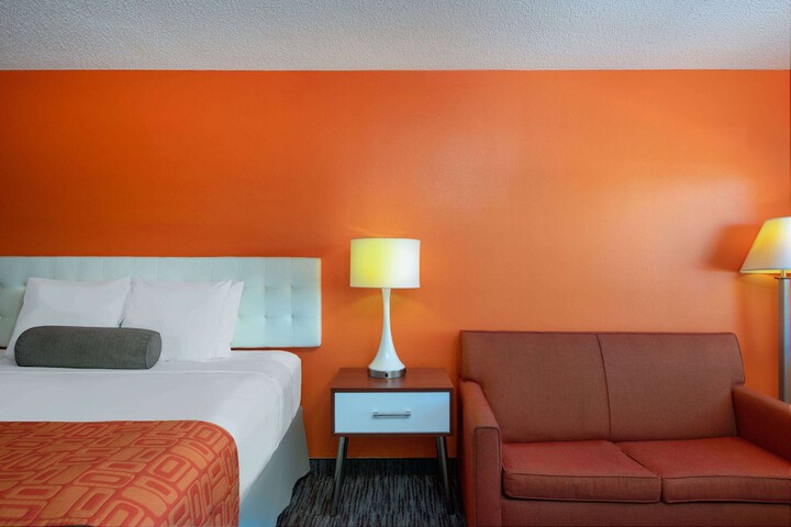 Room 19 of 42