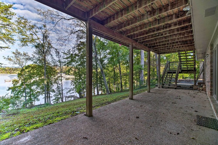 Chickamauga Lake Vacation Rental w / Boat Dock!