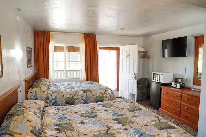 Swiss Holiday Lodge