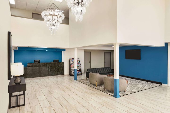 Hotel Interior 12 of 51
