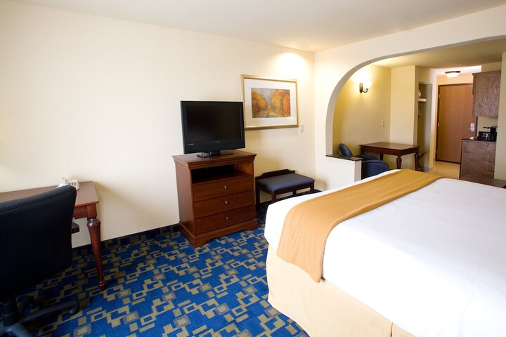 Room 19 of 28