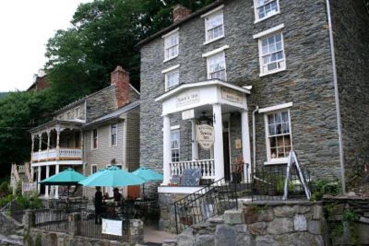 Towns Inn