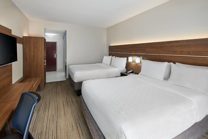 Room 30 of 42