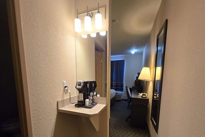 Room 11 of 67