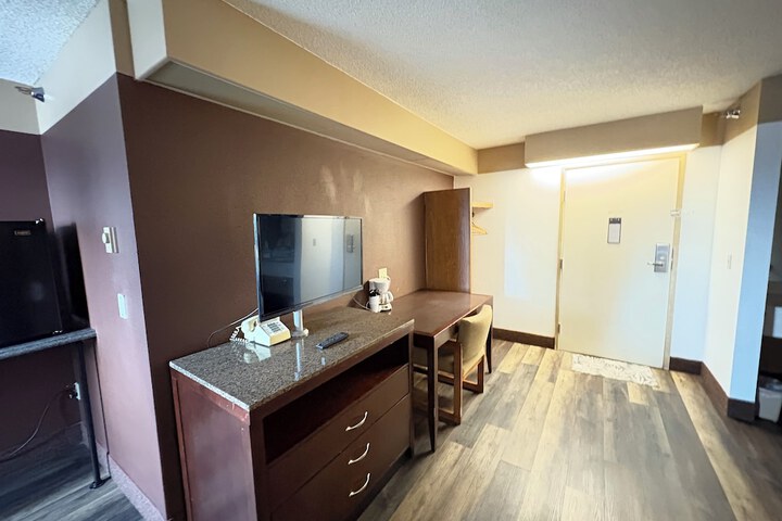 Room 20 of 26