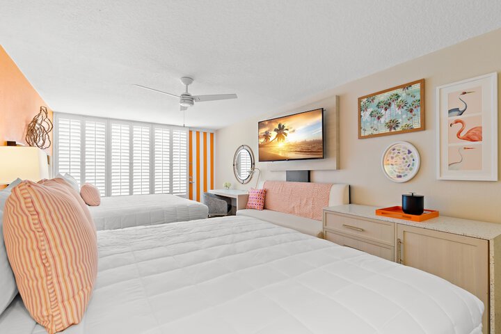 Room 4 of 42