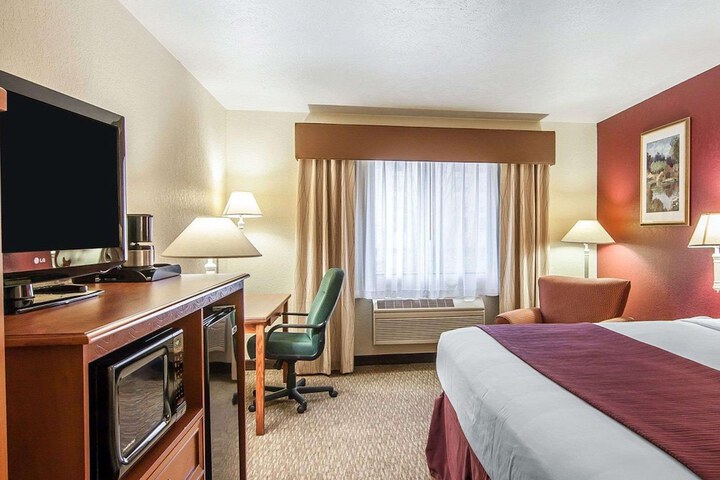 Room 26 of 37