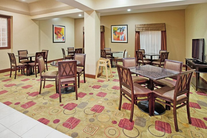 Holiday Inn Express Boonville by IHG