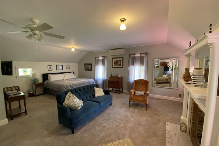 Room 56 of 70