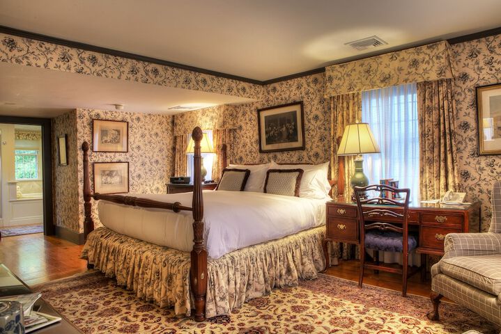 Room 62 of 105