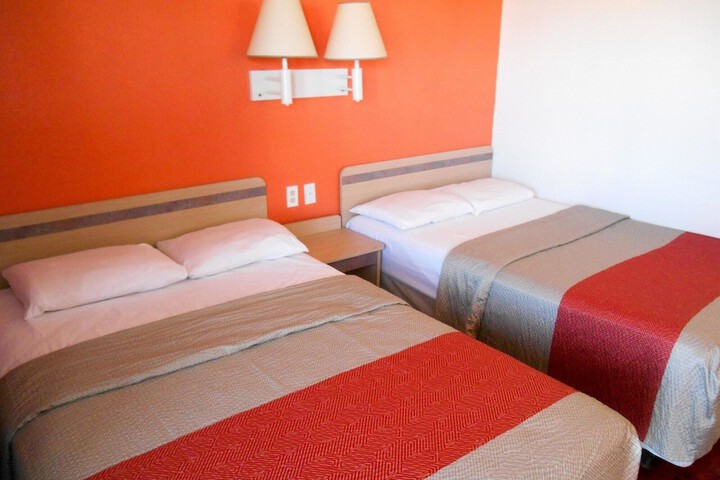 Motel 6 Greenville TX