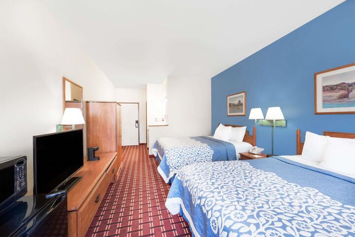 Room 15 of 27
