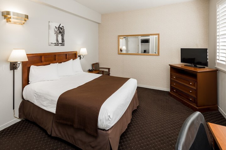 Room 44 of 55