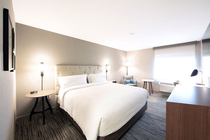 Room 6 of 31